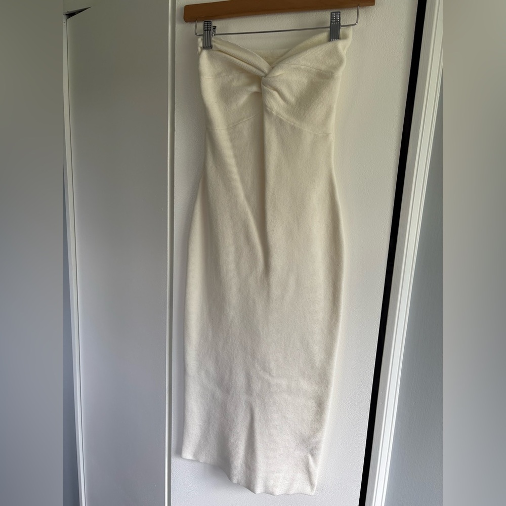 Elegant Cream Women's Dress